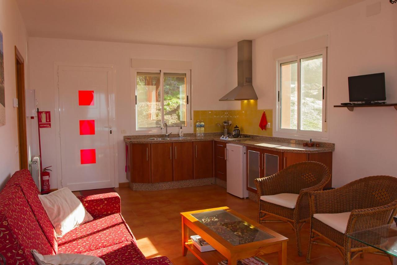 Finca El Rabilargo Arroyomolinos de Montanchez Bilik gambar